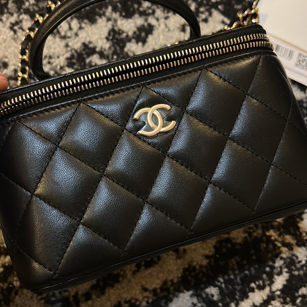 Chanel Vanity Clutch with Chain Shoulder Bag - Picture 14 of 16